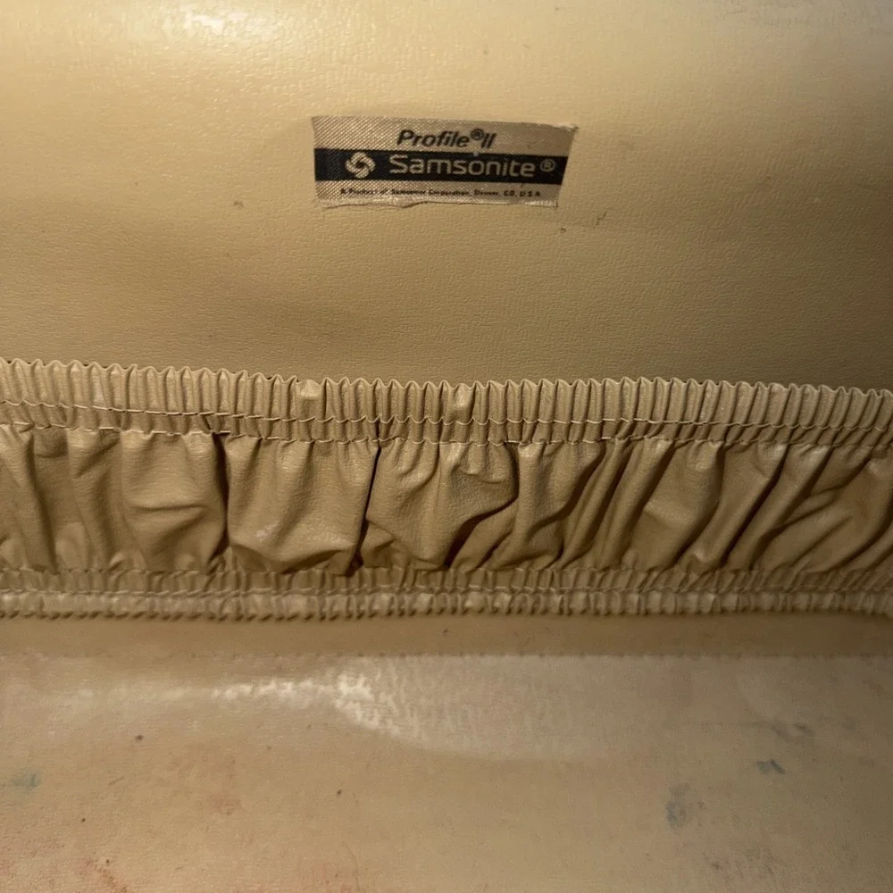 Samsonite Vanity Train Case with 2 Keys, Vintage Navy Blue With Tag Attached